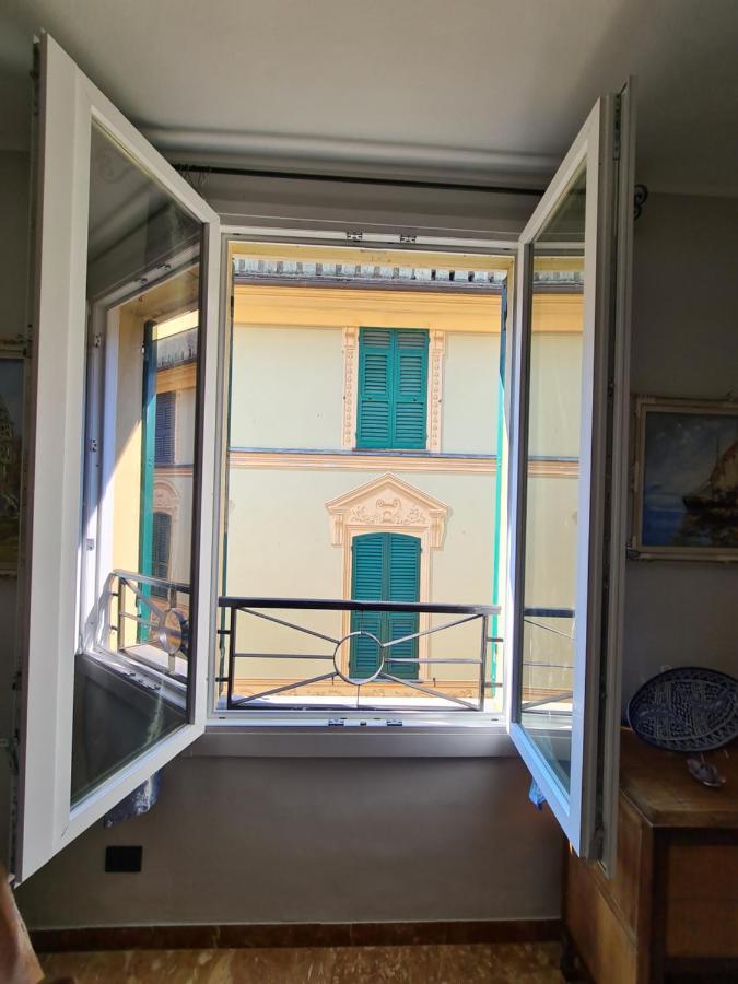 Una Finestra su Rapallo Esterno foto